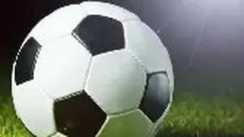 【浪漫邂逅】揭秘福彩双色球第138期双色奥秘，12红2蓝冷热大揭秘，今期能否幸运相拥？